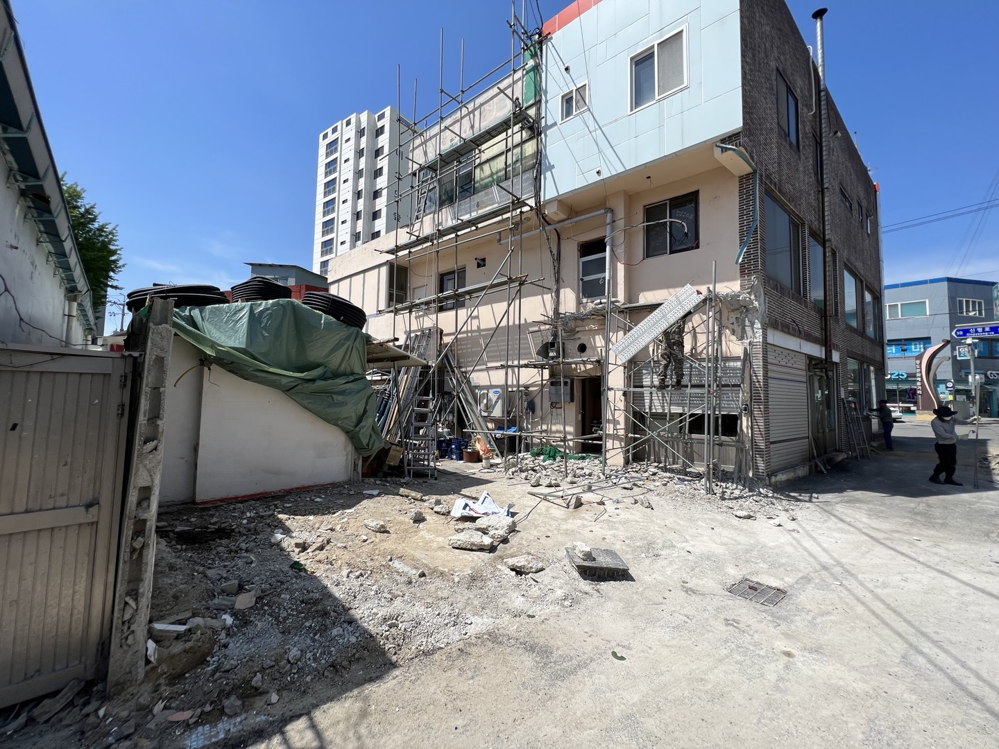 KakaoTalk_20230718_043914746.jpg