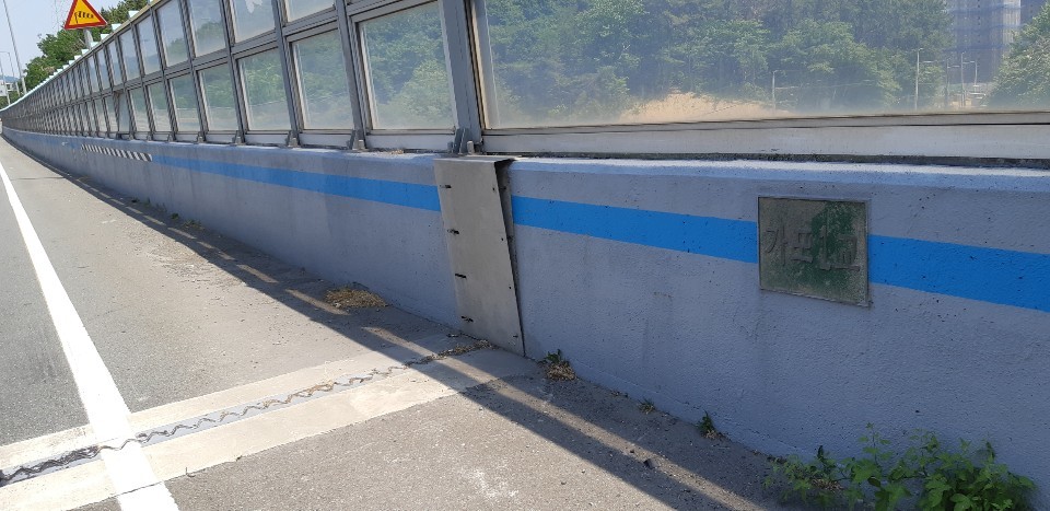 진영국토 교량 청소 작업